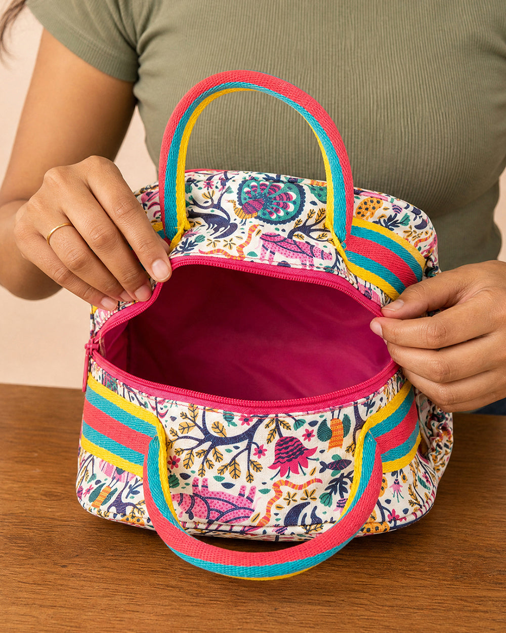 Jungle Rumble Lunch Bag - Pink
