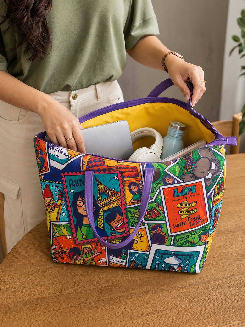 Live To Travel Tote Bag
