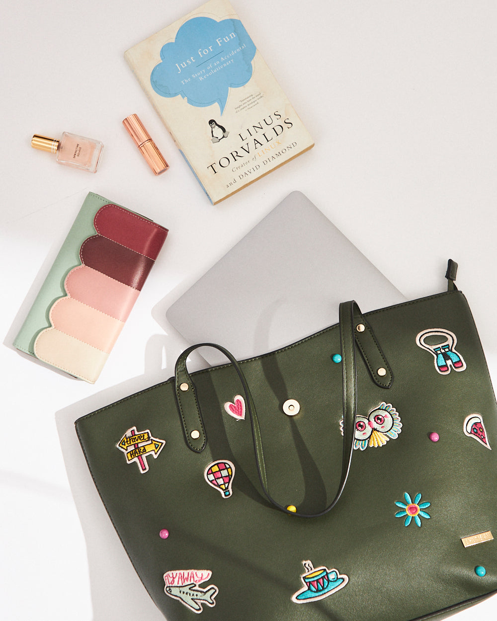 Embroidered Tote | Travel Patches - Olive