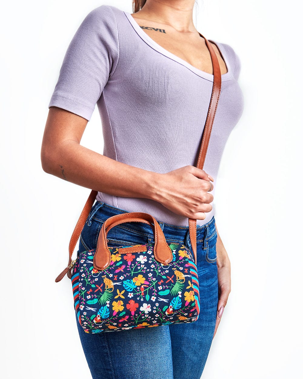 Madagascar Tales Sling bag-Navy