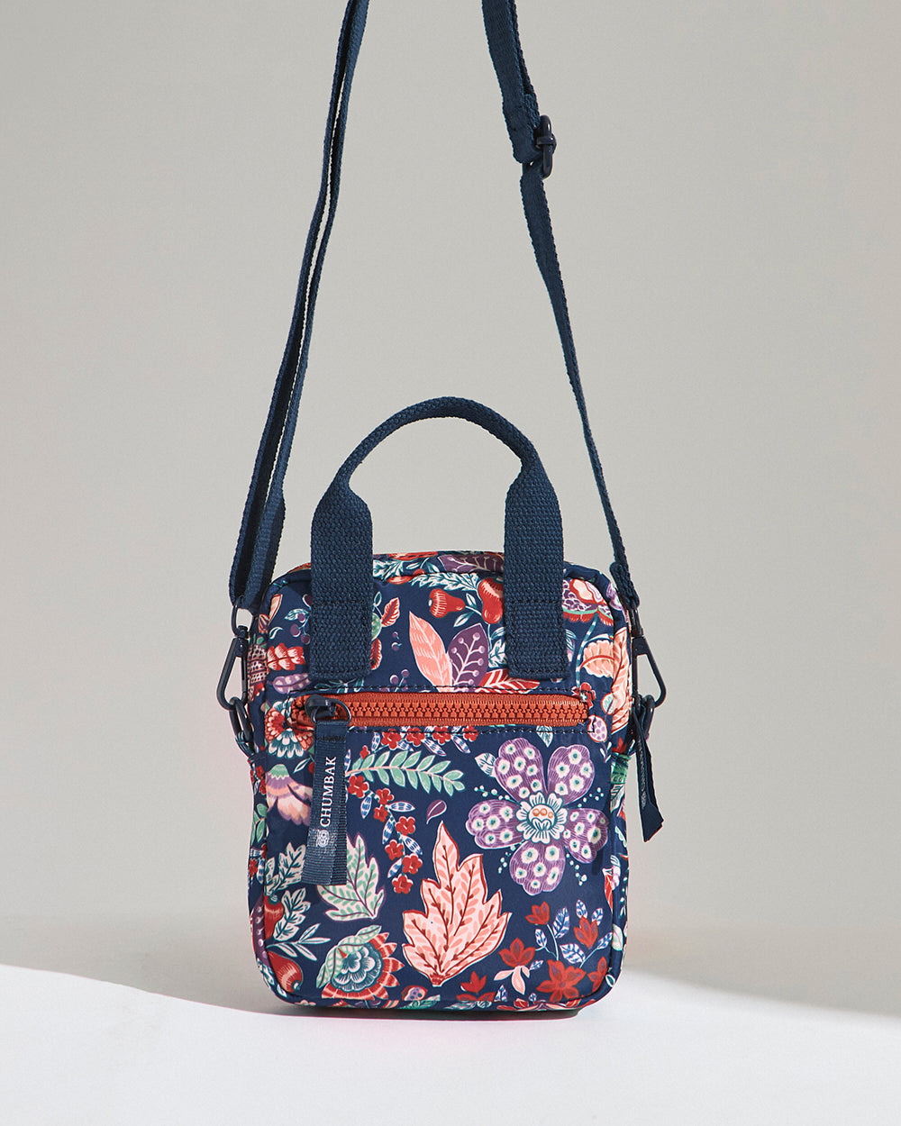 Explorer Sling-cum-Handbag| Batik Bloom