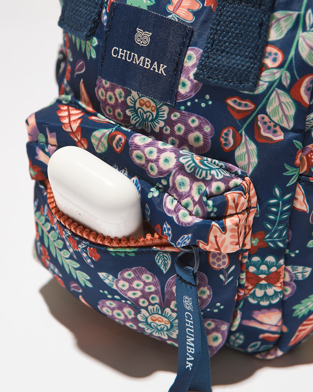 Explorer Sling-cum-Handbag| Batik Bloom