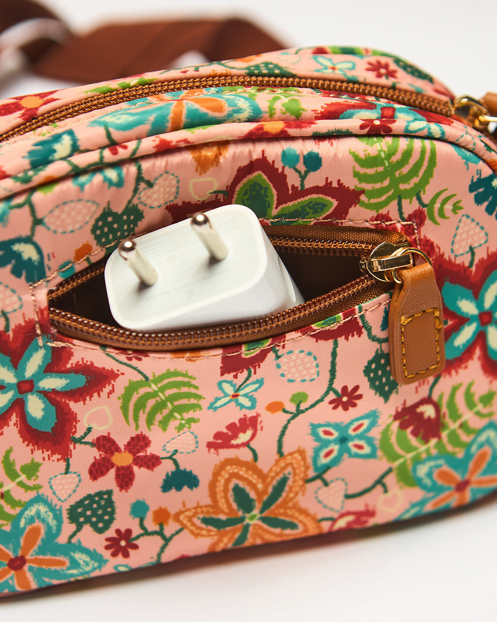 Shehar Mini Sling - Starfruit | Digital Nomad