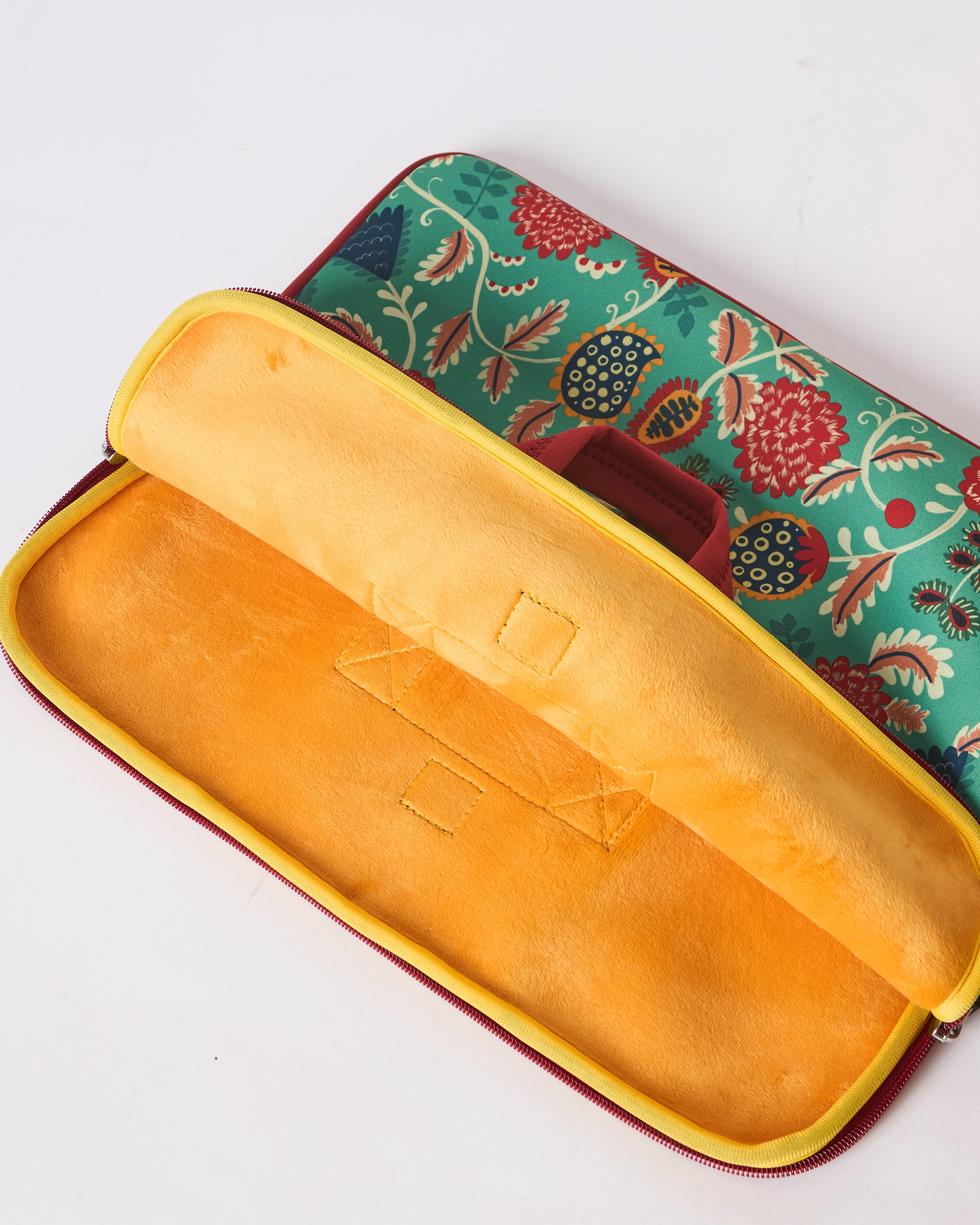 Retro Malkin Laptop Sleeve, 13"