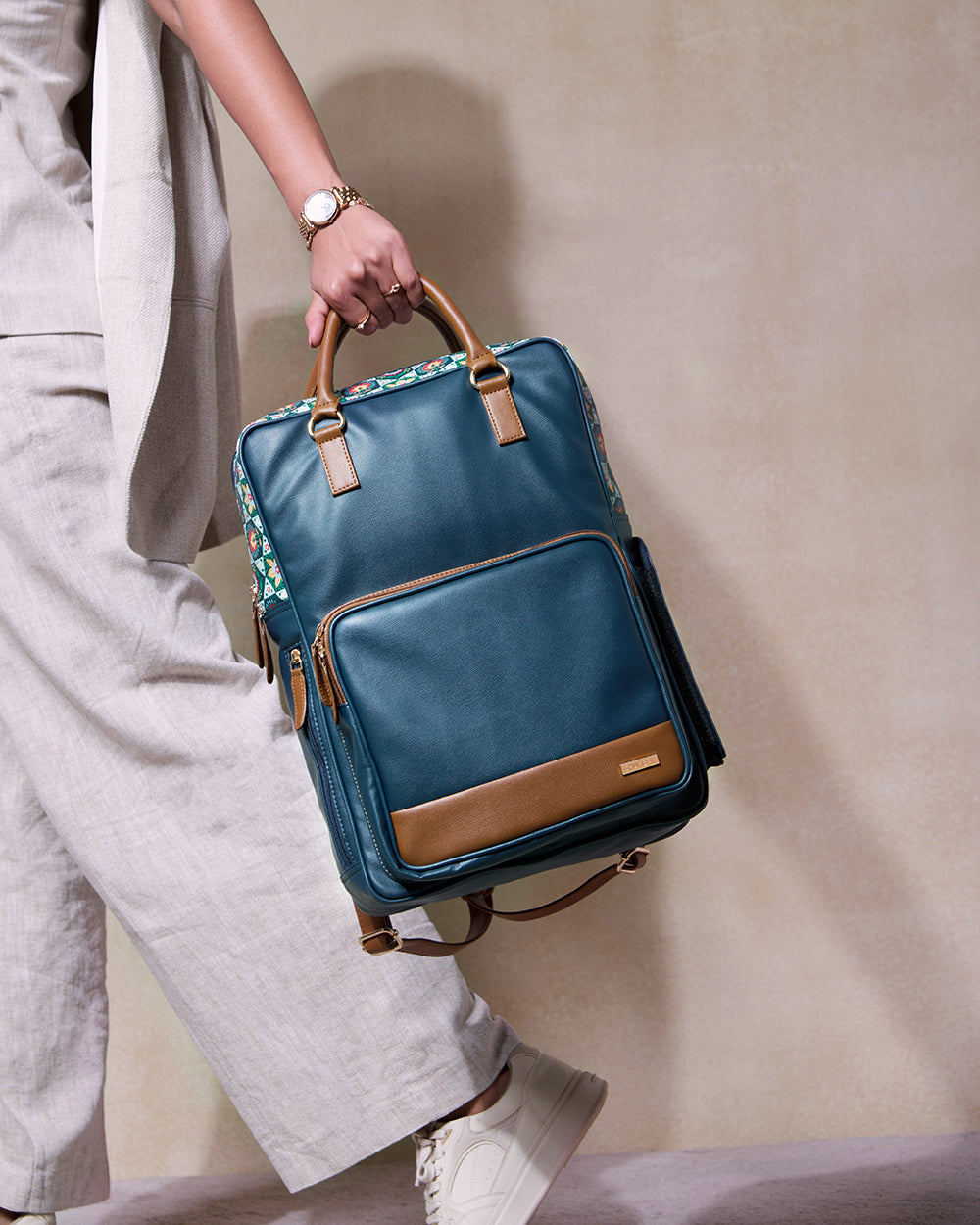 The Bombay Backpack - Floral | Digital Nomad
